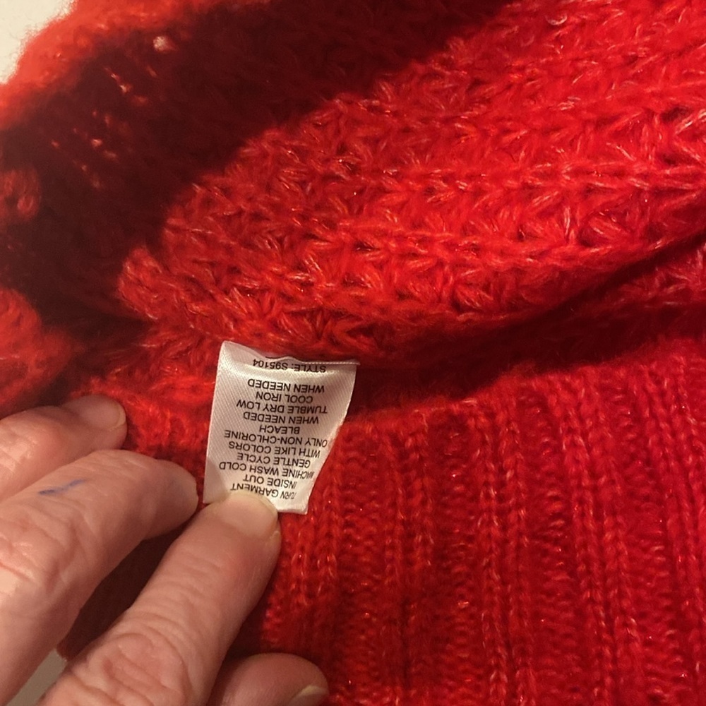 Medium 99 Jane Street red sparkly sweater - NWT - Picture 4 of 5